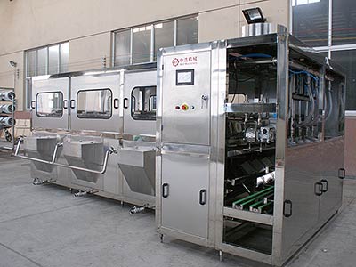 全自動(dòng)桶裝水灌裝機械