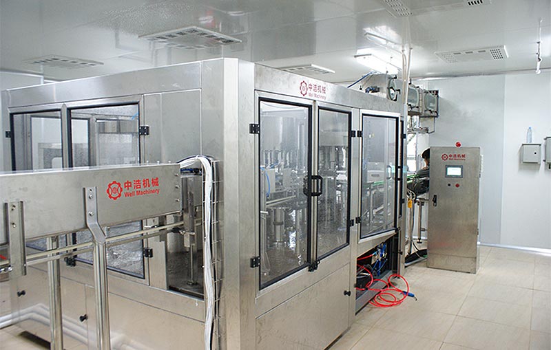 全自動(dòng)水灌裝機